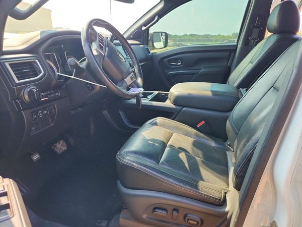 2018 NISSAN TITAN — DENT