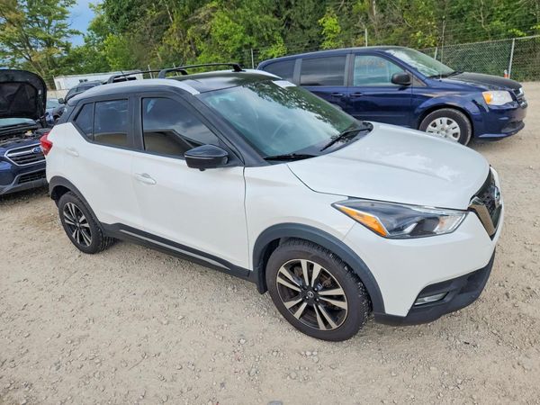 2018 NISSAN KICKS