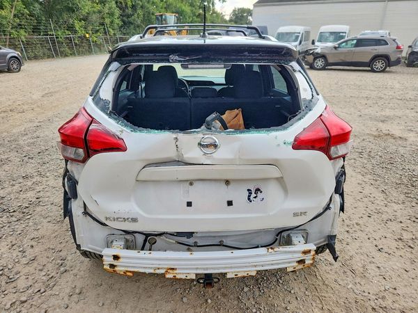 2018 NISSAN KICKS