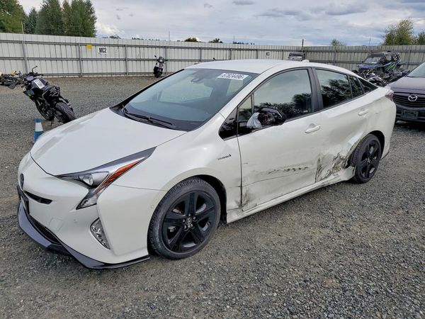 2017 TOYOTA PRIUS