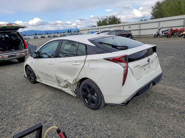 2017 TOYOTA PRIUS