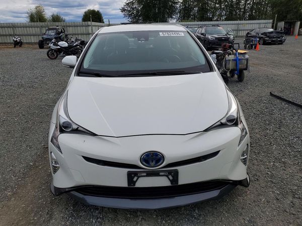 2017 TOYOTA PRIUS