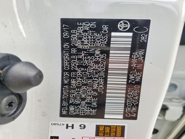 2017 TOYOTA PRIUS
