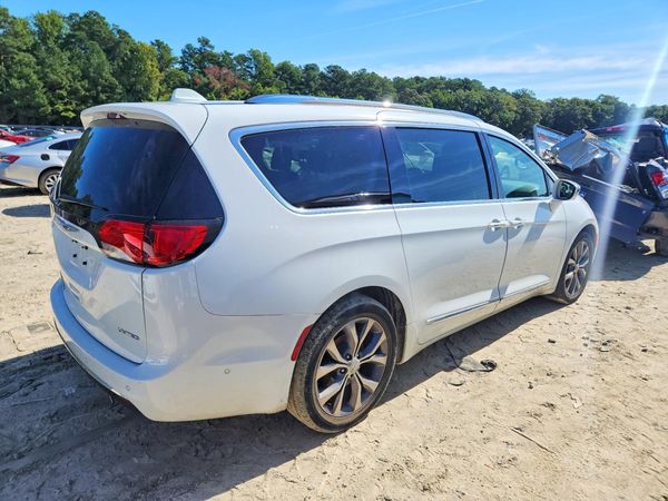 2018 CHRYSLER PACIFICA