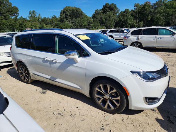 2018 CHRYSLER PACIFICA