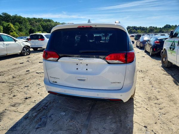 2018 CHRYSLER PACIFICA