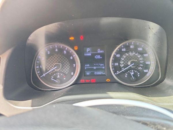 2019 HYUNDAI ELANTRA SE — ODOM