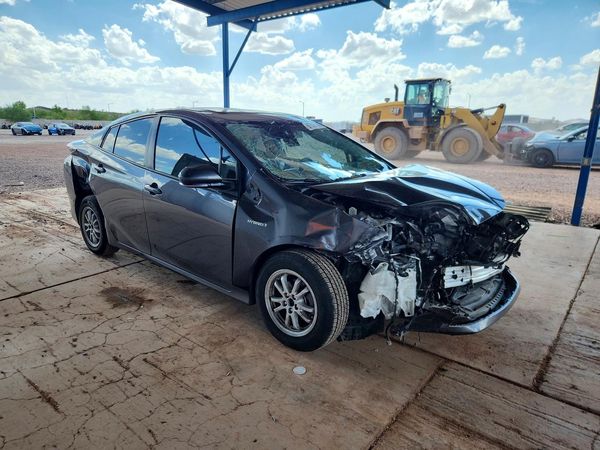 2018 TOYOTA PRIUS