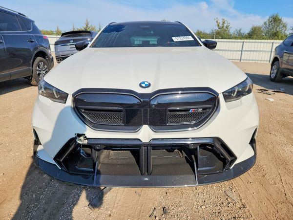 2025 BMW M5