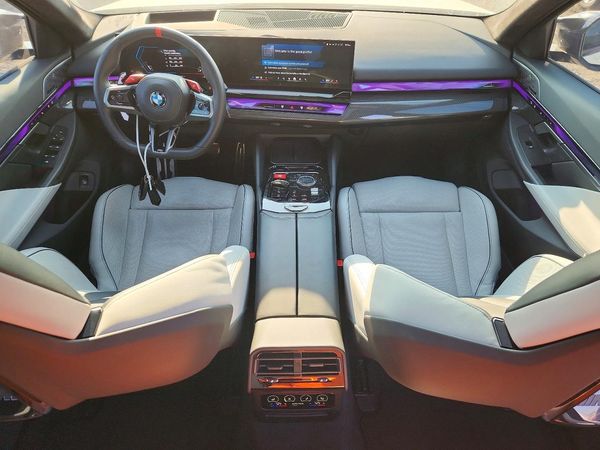 2025 BMW M5
