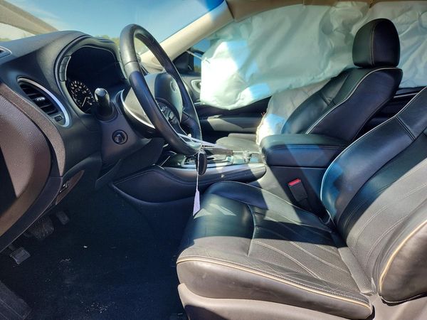 2016 INFINITI QX60 — DENT