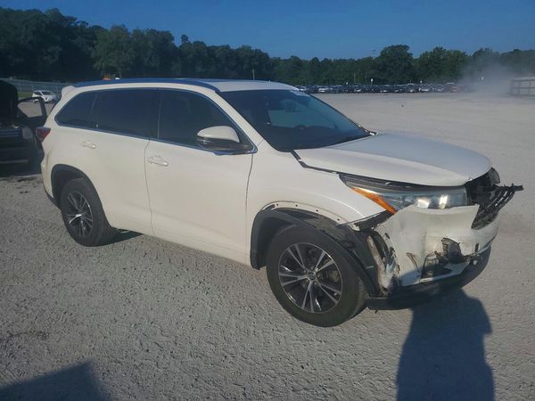 2016 TOYOTA HIGHLANDER