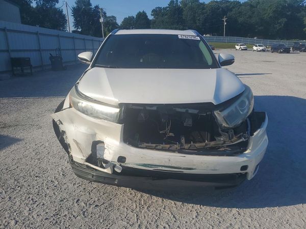 2016 TOYOTA HIGHLANDER