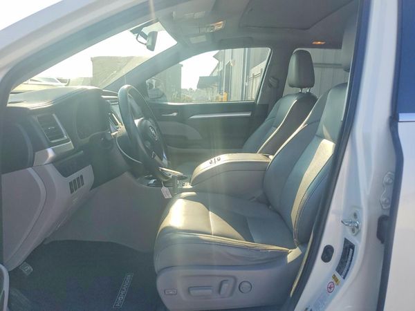 2016 TOYOTA HIGHLANDER
