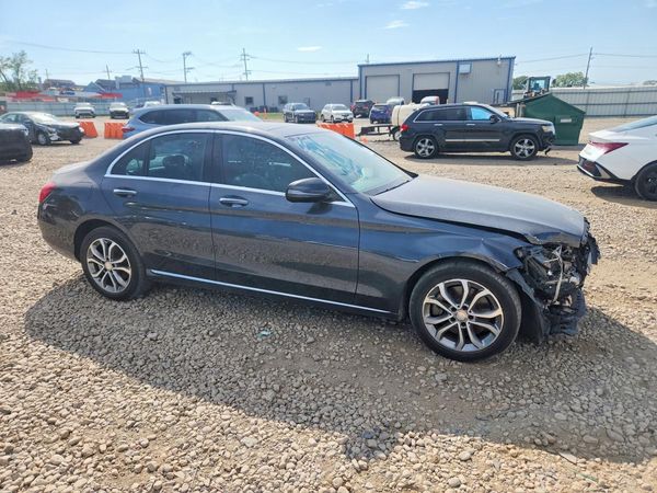 2016 MERCEDES-BENZ C