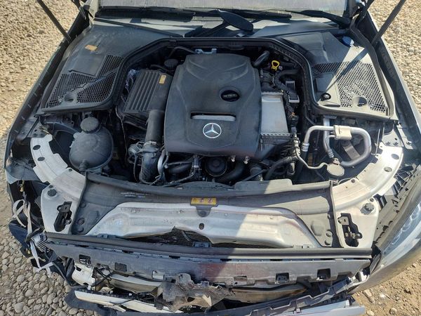 2016 MERCEDES-BENZ C