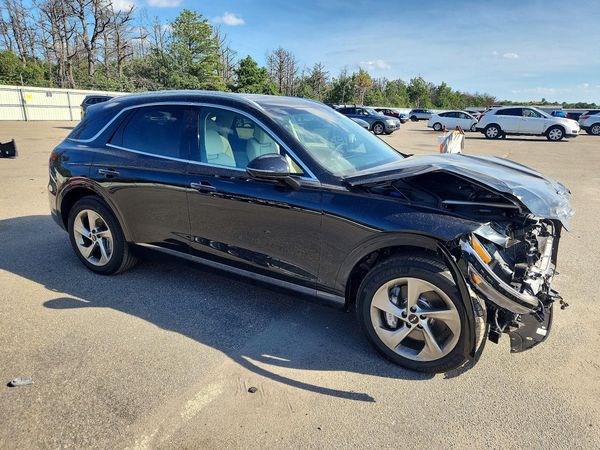 2026 GENESIS GV70