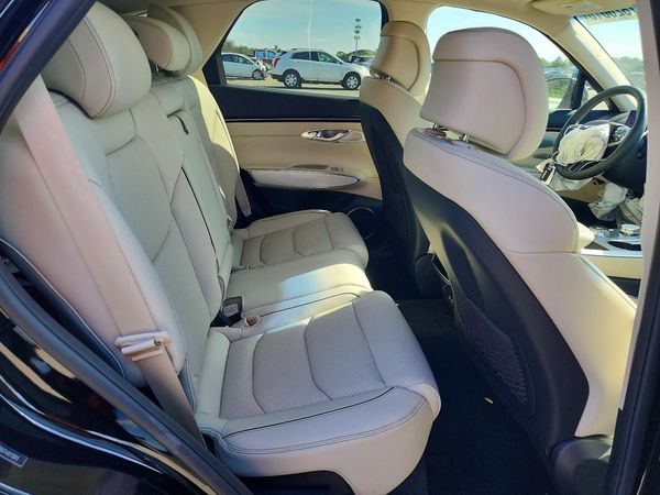 2026 GENESIS GV70