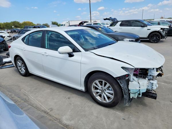 2026 TOYOTA CAMRY