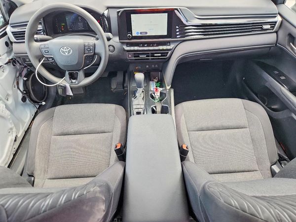 2026 TOYOTA CAMRY