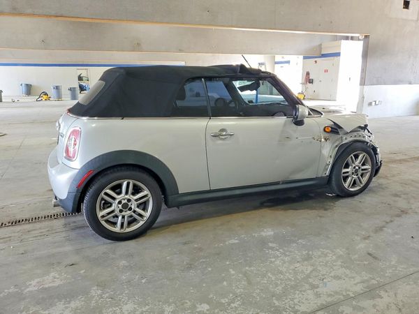 2013 MINI COOPER