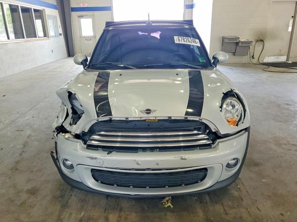 2013 MINI COOPER
