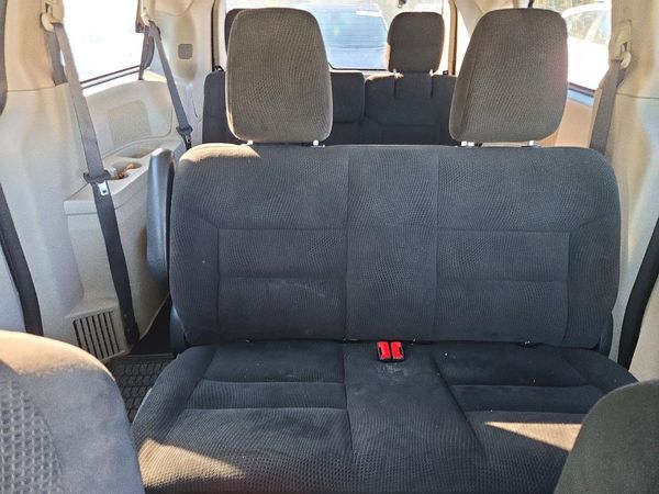 2016 DODGE GRAND CARAVAN SE — SUVN
