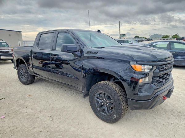 2026 CHEVROLET SILVERADO Trail Boss Custom — Passenger 3/4