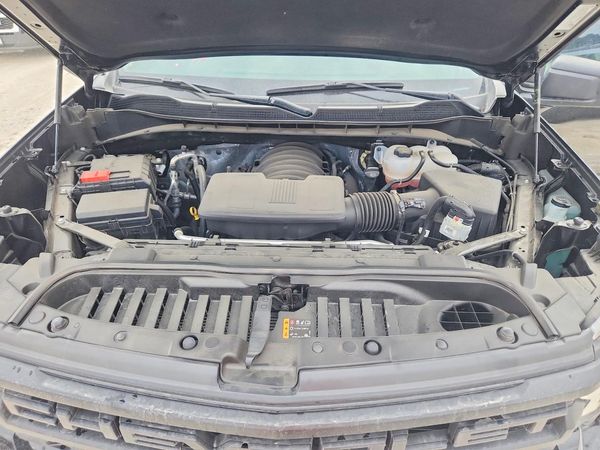 2026 CHEVROLET SILVERADO Trail Boss Custom — Engine bay