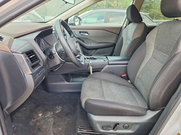 2023 NISSAN ROGUE SV — DENT