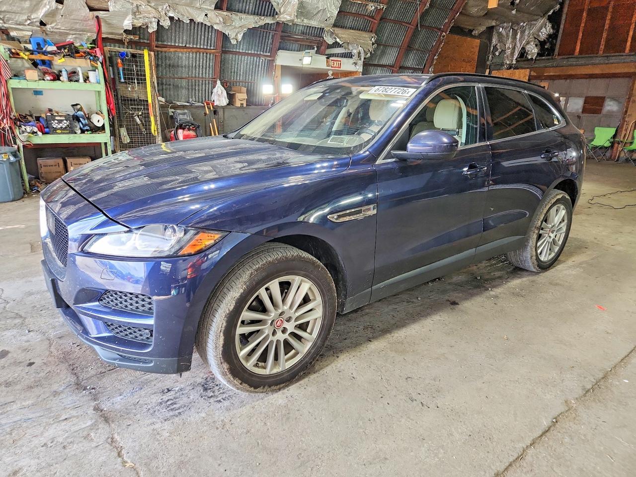 2019 JAGUAR F-PACE Prestige — Front 3/4