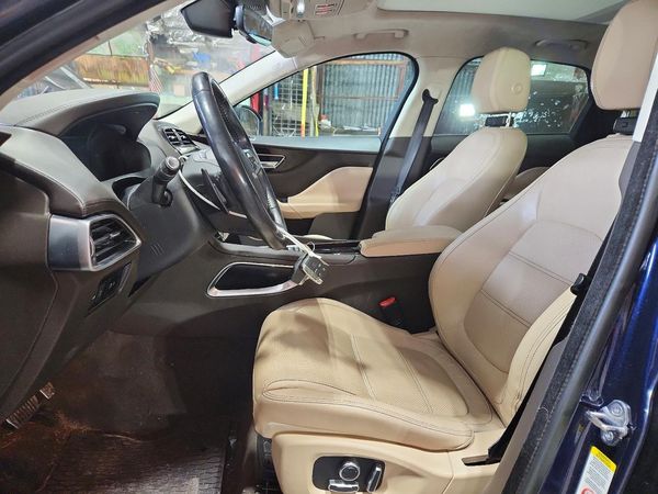 2019 JAGUAR F-PACE Prestige — DENT