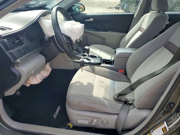 2014 TOYOTA CAMRY — DENT