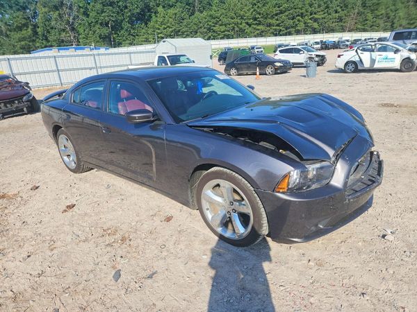 2013 DODGE CHARGER — Passenger 3/4