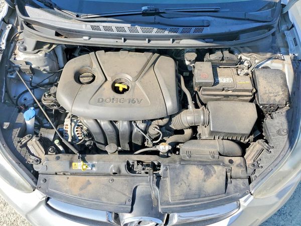 2013 HYUNDAI ELANTRA