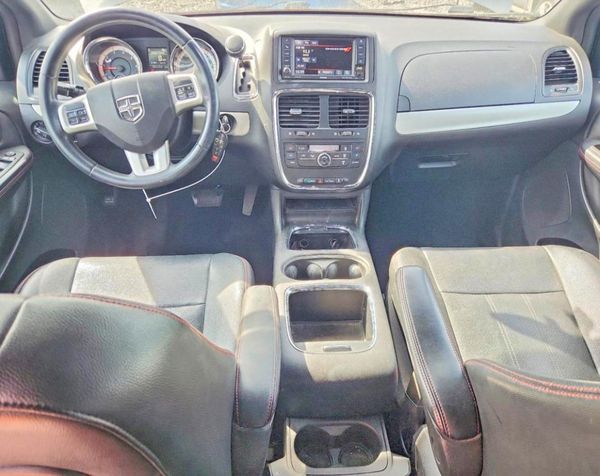 2016 DODGE GRAND CARAVAN R/T