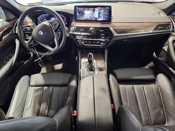 2021 BMW 530 xDrive