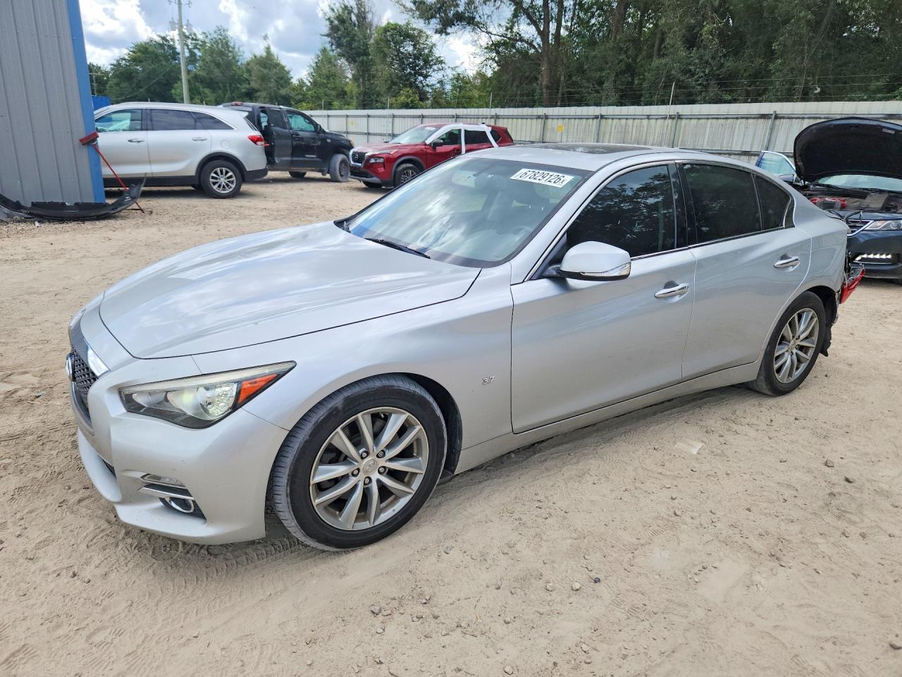2015 INFINITI Q50