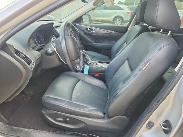 2015 INFINITI Q50