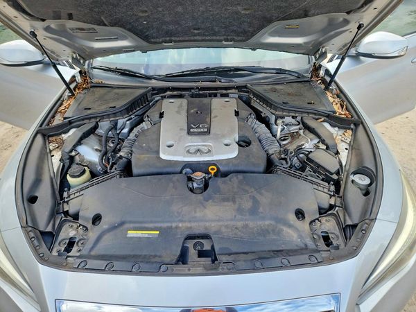 2015 INFINITI Q50