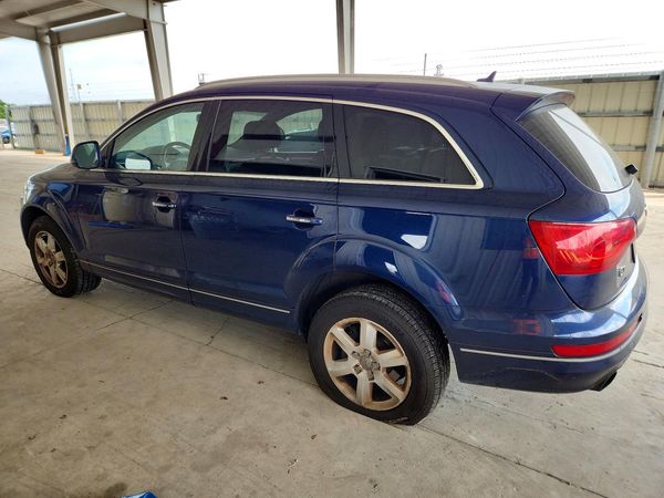 2013 AUDI Q7 Premium Plus