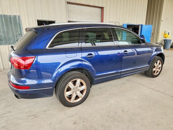 2013 AUDI Q7 Premium Plus
