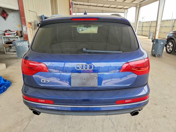 2013 AUDI Q7 Premium Plus