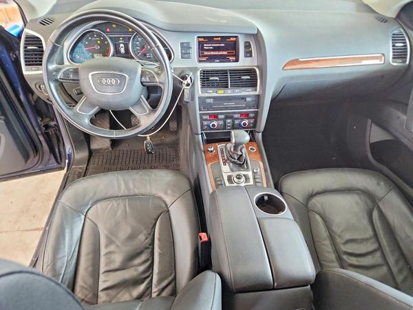 2013 AUDI Q7 Premium Plus