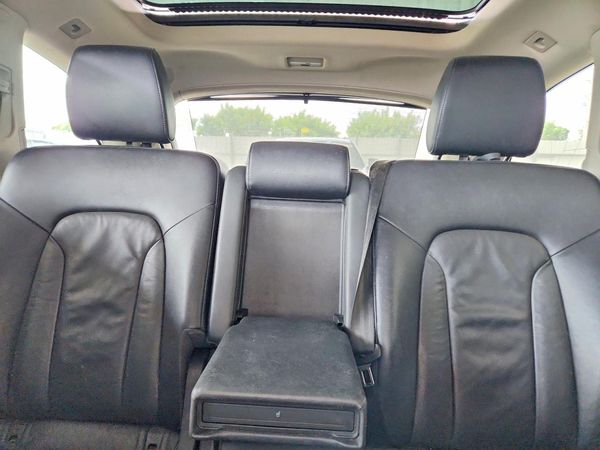 2013 AUDI Q7 Premium Plus