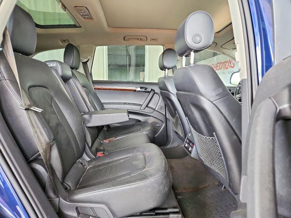 2013 AUDI Q7 Premium Plus