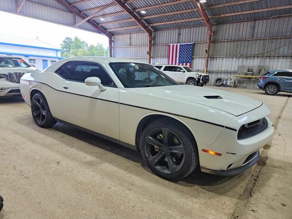 2015 DODGE CHALLENGER SXT