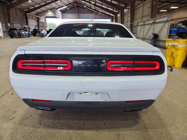 2015 DODGE CHALLENGER SXT