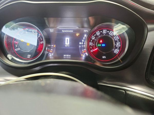 2015 DODGE CHALLENGER SXT