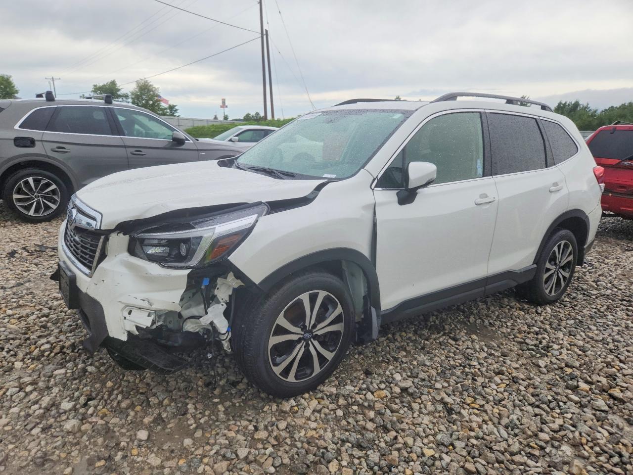 2021 SUBARU FORESTER Limited — Front 3/4